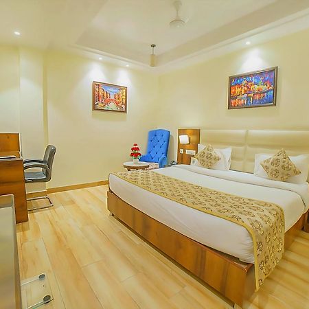 Hotel Hira Inn-10Mins From Railway Station & Bus Station Prayagraj Extérieur photo