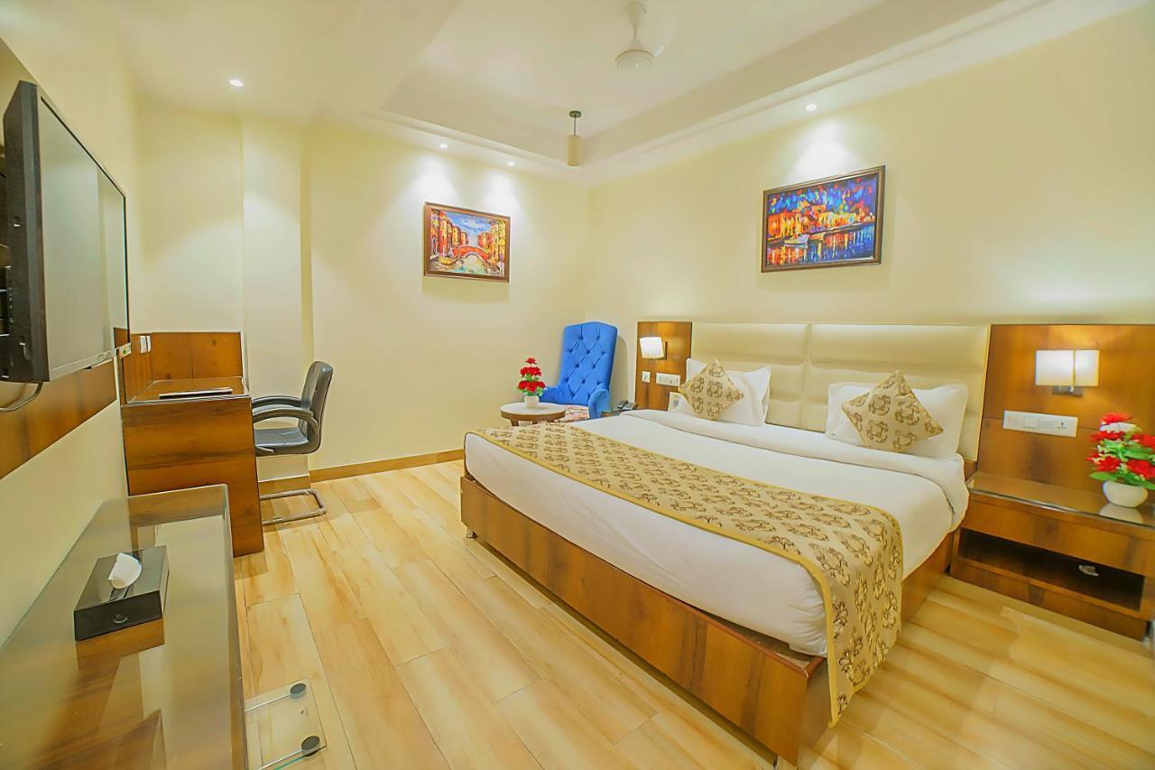 Hotel Hira Inn-10Mins From Railway Station & Bus Station Prayagraj Extérieur photo