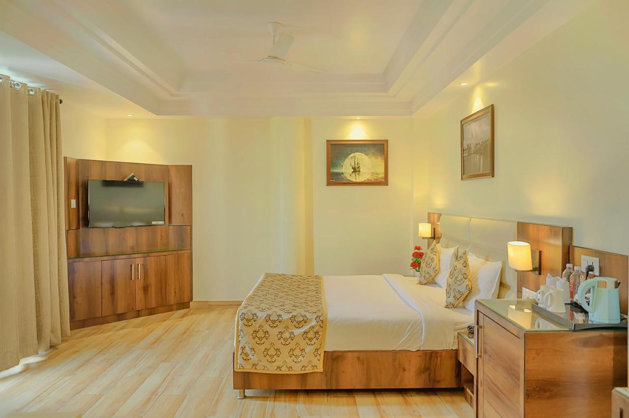 Hotel Hira Inn-10Mins From Railway Station & Bus Station Prayagraj Extérieur photo